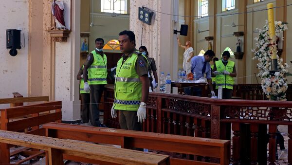 La Policía en el lugar de una de las explosiones en Sri Lanka - Sputnik Mundo