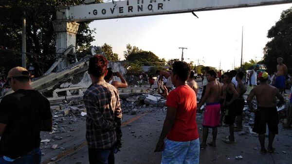 Las consecuencias del terremoto en la provincia Pampanga, Filipinas - Sputnik Mundo