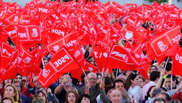 Banderas del PSOE - Sputnik Mundo