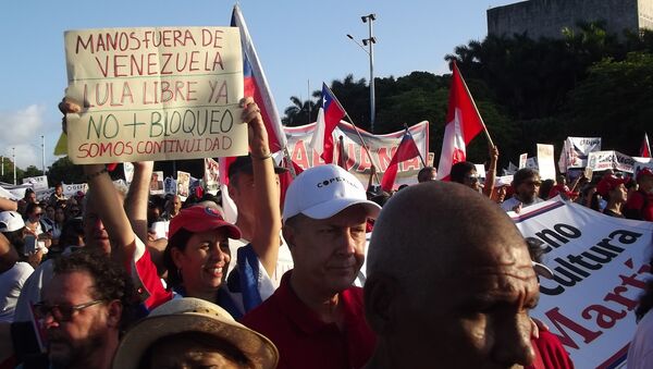 Cubanos marchan en La Habana por el Día de los Trabajadores - Sputnik Mundo