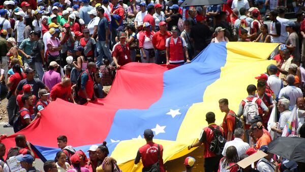 La manifestación a favor del Gobierno en Caracas - Sputnik Mundo