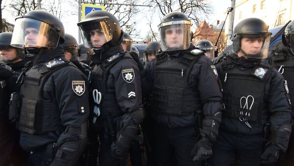 La Policía de Ucrania - Sputnik Mundo
