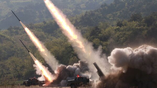 Lanzamiento de misiles norcoreanos - Sputnik Mundo