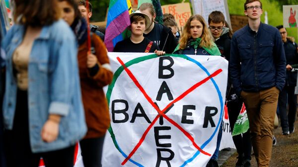 Protesta contra la empresa Bayer - Sputnik Mundo