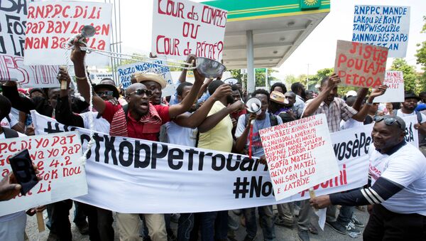 Protestas populares en Puerto Príncipe, Haití - Sputnik Mundo