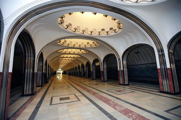 La estación de metro Mayakovskaya en Moscú - Sputnik Mundo