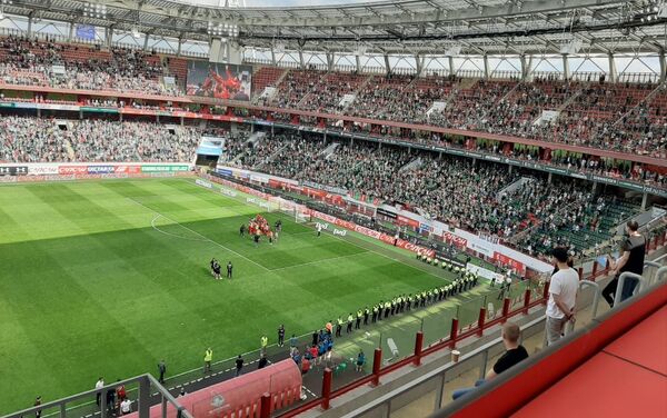 Instante del encuentro FC Lokomotiv vs FC Ufá, en la última fecha de la temporada 2019 - Sputnik Mundo