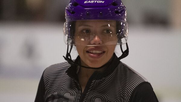 Mónica Rentería durante los entrenamientos de la preselección Sub 18 femenina de hockey - Sputnik Mundo