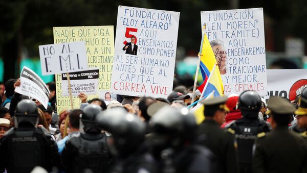 Una manifestación en Quito, Ecuador - Sputnik Mundo
