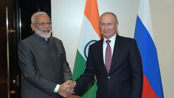 El primer ministro indio, Narendra Modi,  y el presidente ruso, Vladímir Putin - Sputnik Mundo