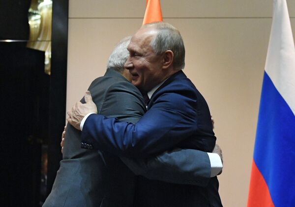 Vladímir Putin en la cumbre de la Organización de Cooperación de Shanghái - Sputnik Mundo