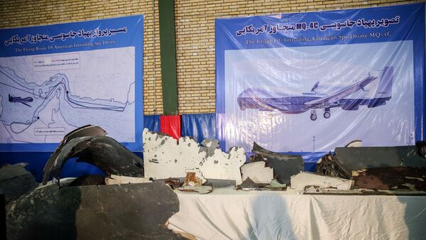 Los restos del dron de EEUU derribado en Irán - Sputnik Mundo