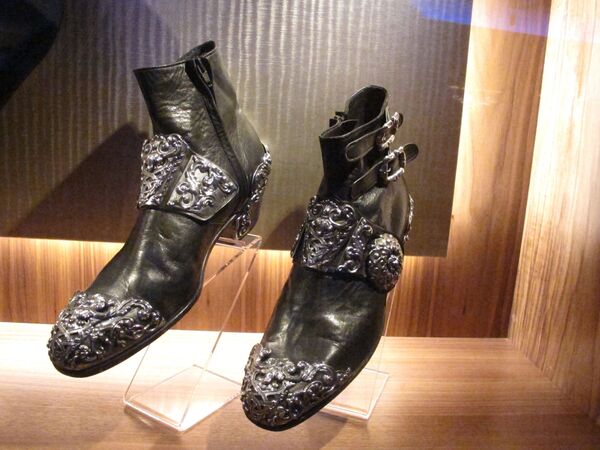 Shoes worn onstage and in videos by Michael Jackson - Sputnik Mundo
