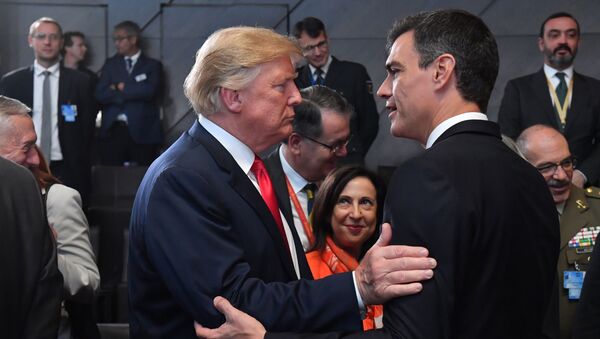 El presidente de EEUU, Donald Trump, y el primer ministro de España, Pedro Sánchez - Sputnik Mundo
