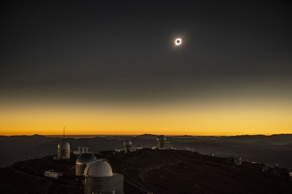 La sonrisa del sol: así se vio el eclipse total en América Latina

 - Sputnik Mundo
