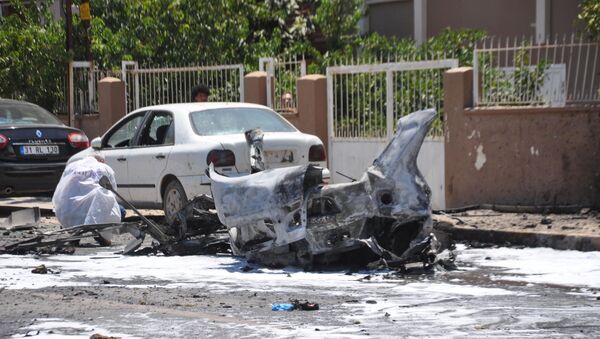 El coche bomba que se estalló en Reyhanli, Turquía - Sputnik Mundo