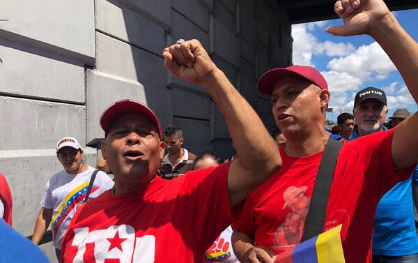 Marcha chavista durante el Día de la Independencia de Venezuela - Sputnik Mundo