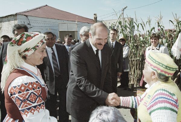 El primero y el único: 25 años de la presidencia de Lukashenko en Bielorrusia
 - Sputnik Mundo