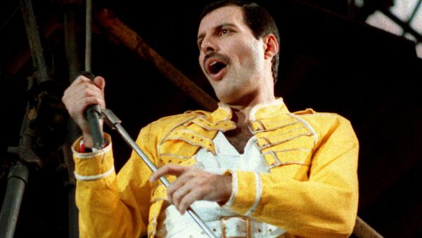 Freddie Mercury, líder del grupo de rock Queen - Sputnik Mundo