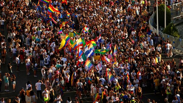 La celebración de la semana del Orgullo LGTB en Madrid - Sputnik Mundo