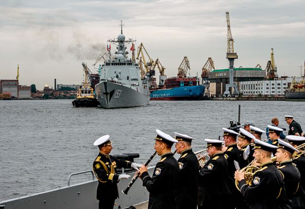 El destructor chino Xian llega a San Petersburgo
 - Sputnik Mundo