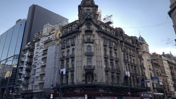 Edificio de la Confitería del Molino en Buenos Aries, en pleno proceso de restauración - Sputnik Mundo