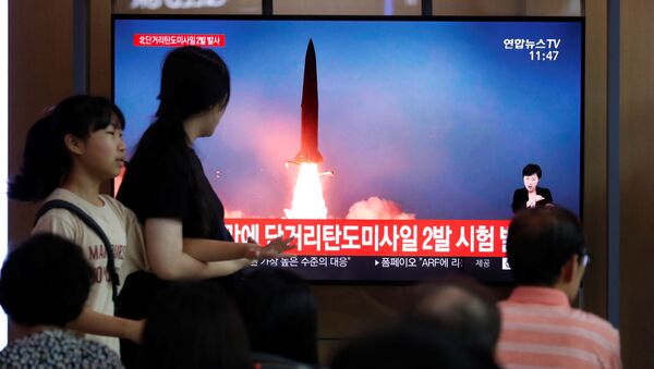 Lanzamiento de misil por Corea del Norte - Sputnik Mundo