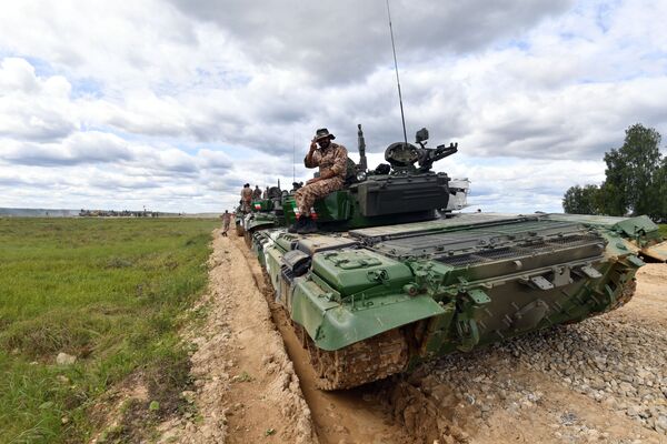 Veinticinco países preparan sus tanques para los Army 2019 - Sputnik Mundo