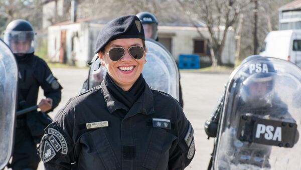 La inspectora Silvia Alejandra Miers, asignada como responsable de la Guardia de Infantería Aeroportuaria (GIA) - Sputnik Mundo