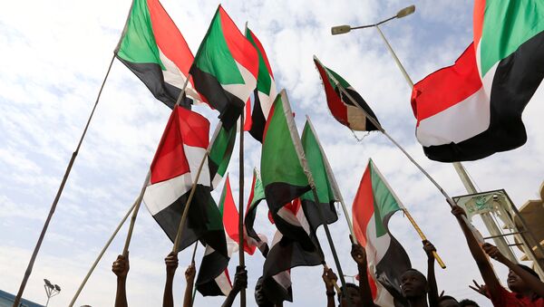 Banderas de Sudán - Sputnik Mundo