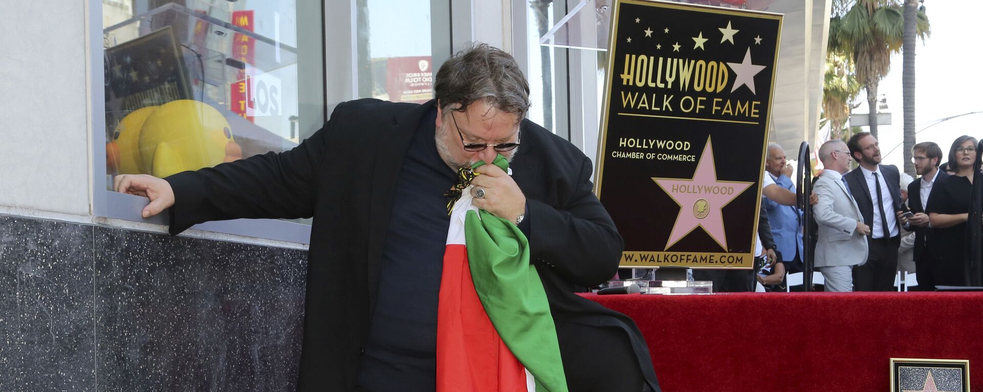 Guillermo del Toro alcanza las estrellas: el director mexicano llega al Paseo de la Fama - Sputnik Mundo, 1920, 07.08.2019
