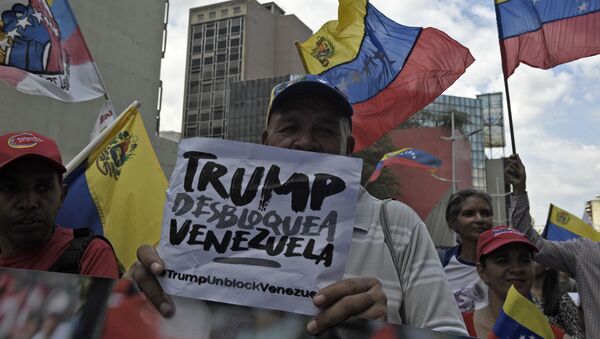 Una protesta progubernamental en Venezuela - Sputnik Mundo