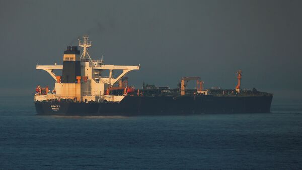 El petrolero iraní Grace 1 retenido por Gibraltar - Sputnik Mundo