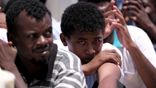 Los migrantes ilegales de Sudán - Sputnik Mundo
