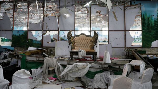 Un salón de bodas en Kabul tras una explosión suicida - Sputnik Mundo