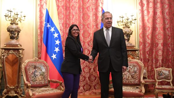 La vicepresidenta de Venezuela, Delcy Rodríguez y el canciller ruso, Serguéi Lavrov - Sputnik Mundo