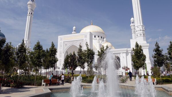 La mezquita más grande de Europa - Sputnik Mundo