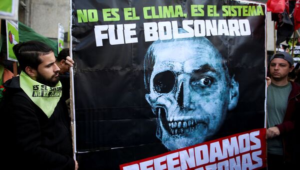 Protestas contra Jair Bolsonaro en Buenos Aires, Argentina - Sputnik Mundo