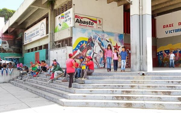 La entrada a la base de la Comuna Victoria Socialista, Caracas, Venezuela - Sputnik Mundo