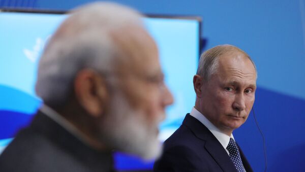 Primer ministro indio, Narendra Modi, y presidente ruso, Vladímir Putin - Sputnik Mundo