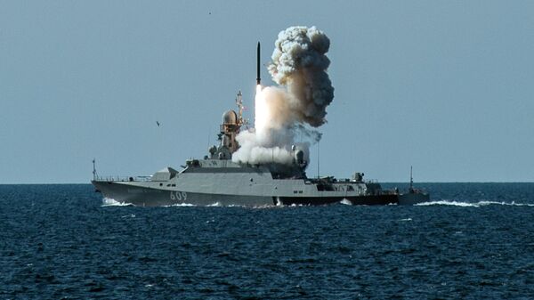 Las maniobras de la Flota del mar Negro rusa - Sputnik Mundo