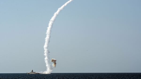 Las maniobras de la Flota rusa del Mar Negro - Sputnik Mundo