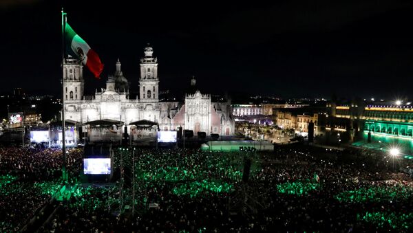 La celebración del Día de la Independencia en México - Sputnik Mundo