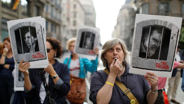 Los manifestantes en las calles de Barcelona, España - Sputnik Mundo