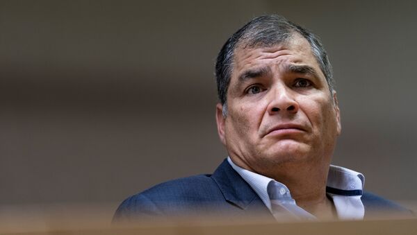 Rafael Correa expresidente ecuatoriano - Sputnik Mundo