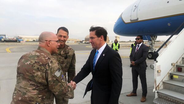 El  secretario de Defensa de EEUU, Mark Esper, llega a Afganistán - Sputnik Mundo