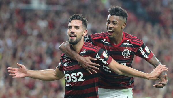 El futbolista Pablo Mari de  Flamengo celebra su gol ente Gremio durante la semifinal de la Copa Libertadores, el 23 de octubre de 2019 - Sputnik Mundo