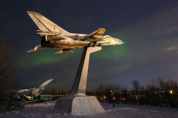 La mágica aurora se apodera del Extremo Norte de Rusia - Sputnik Mundo