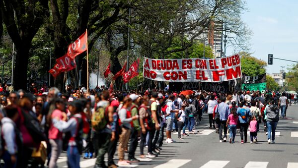 Protestas ante las oficinas del FMI en Buenos Aires - Sputnik Mundo