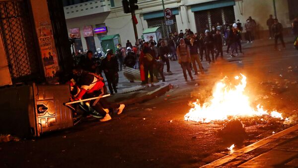 Manifestantes se movilizan el 31 de octubre en La Paz, Bolivia - Sputnik Mundo